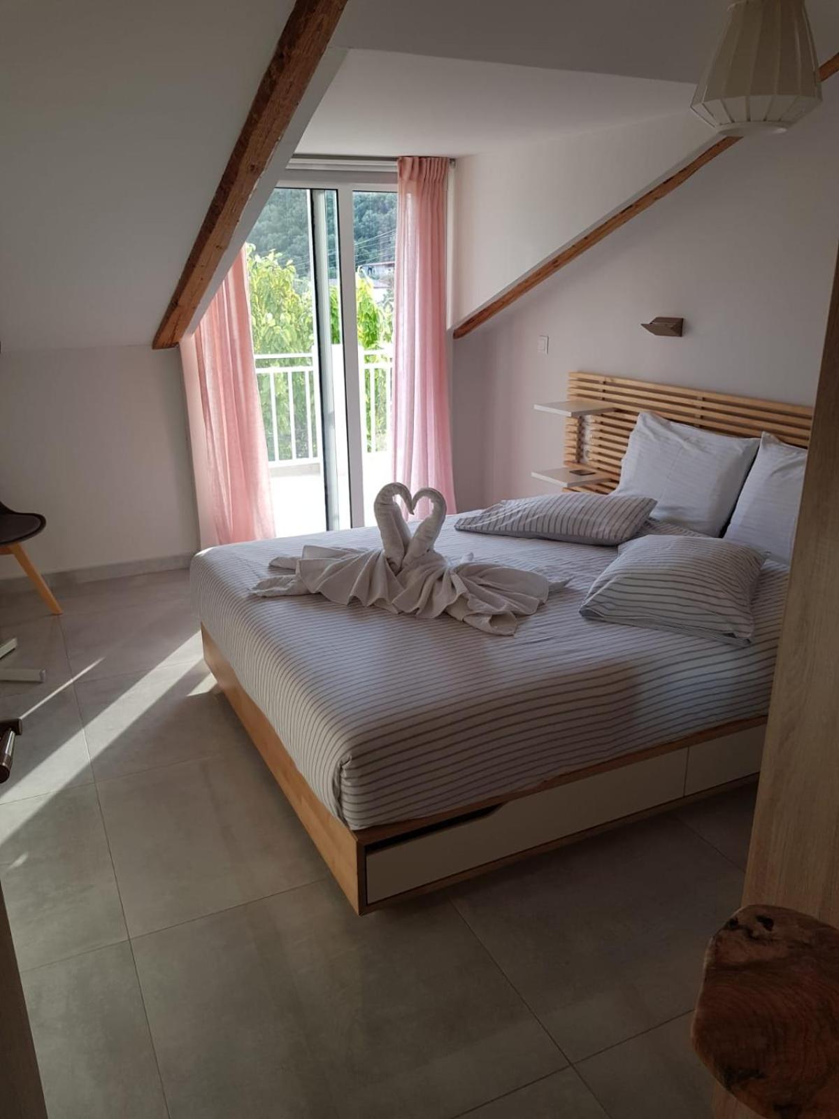 Kallimos Vasiliki  Ruang foto